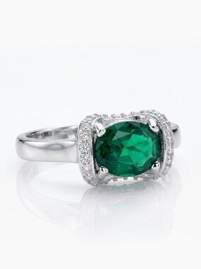 Emerald Green Gemstone Ring, real 925 Sterling Silver Charmed Aroma Size 7 BP